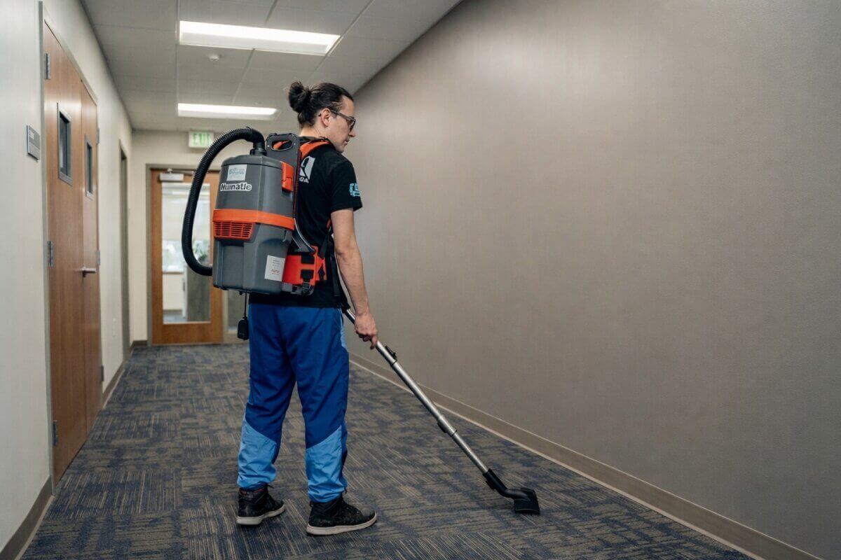 Mass Commercial Cleaning - Carpet Cleaning